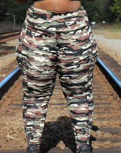 Load image into Gallery viewer, Camo Print Active Sports Leggings
